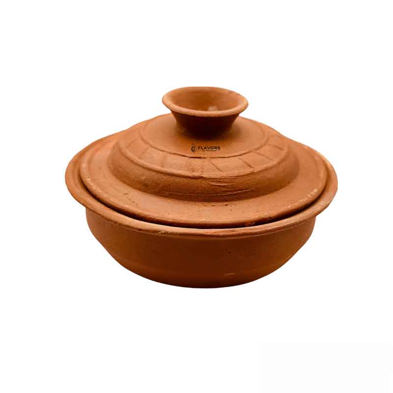 Sri Lankan Groceries USA Flavors of Ceylon Clay Pot with Lid 8"